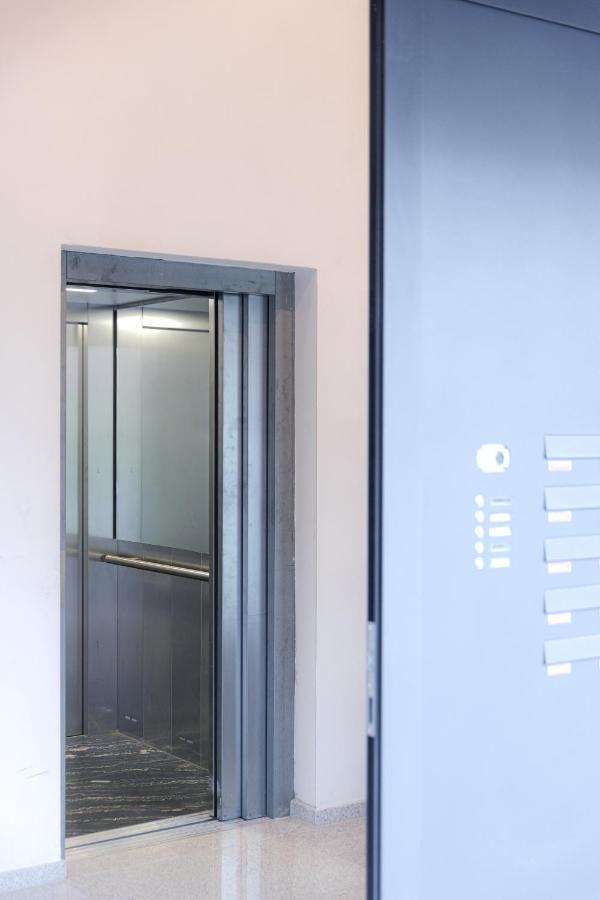 Lulex IV - Traumwohnung Terasse Garten In Neuss Dış mekan fotoğraf